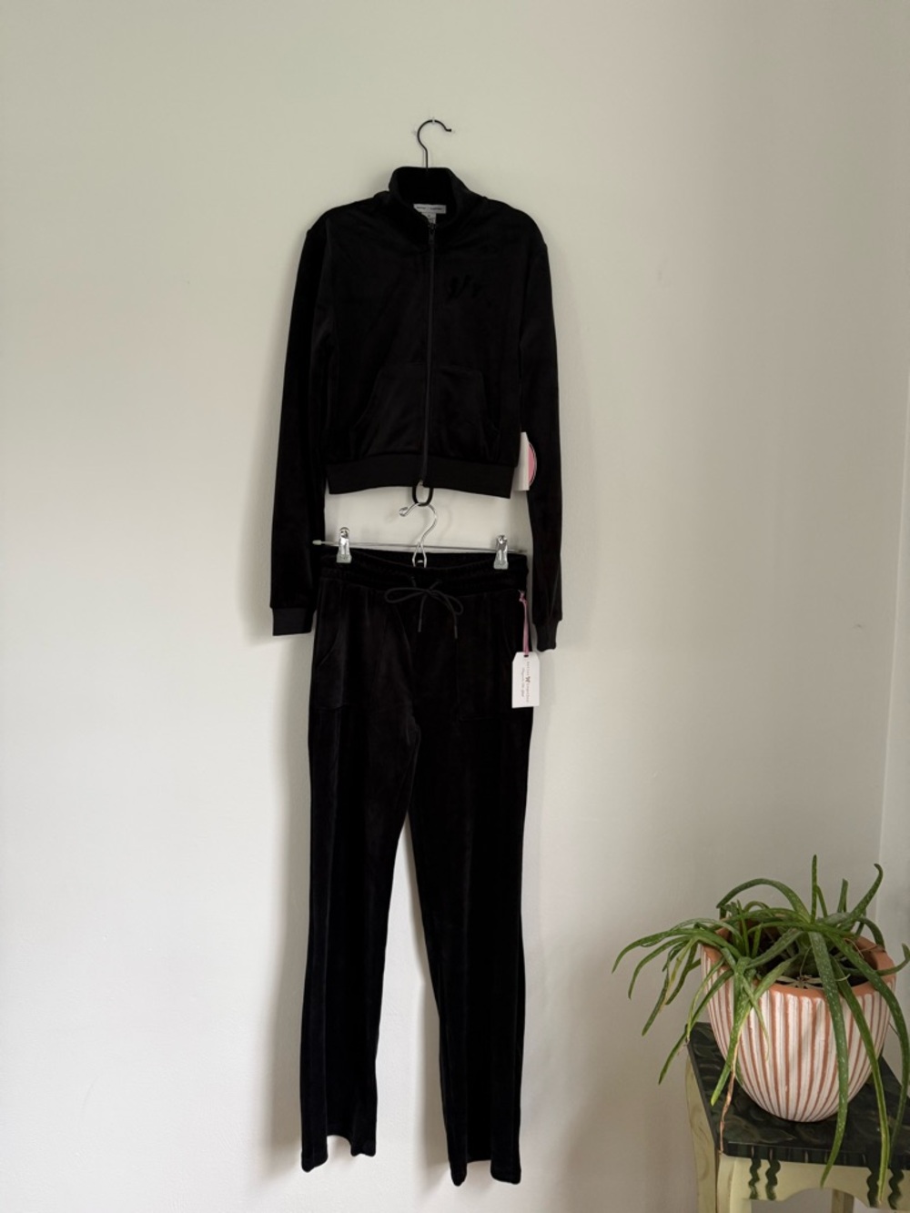 Black Velour Women's Track Pants & Zip Jacket Set